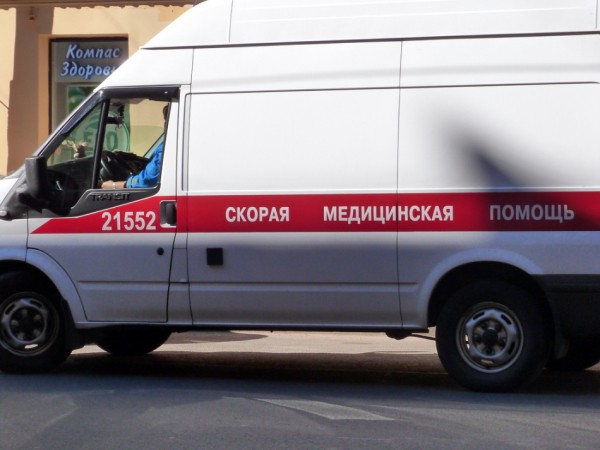 Два человека пострадали после прорыва трубы с горячей водой на Васильевском острове Два человека пострадали после прорыва трубы с горячей водой на Васильевском острове