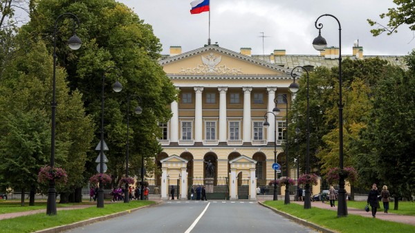 Воспитательное общество благородных девиц (Смольный институт)