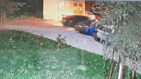 В Петербурге поймали поджигательницу автомобилей: она оказалась жертвой мошенников В Петербурге поймали поджигательницу автомобилей: она оказалась жертвой мошенников