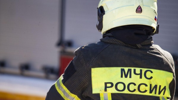 В Московском районе Петербурга загорелся склад на площади 800 квадратных метров В Московском районе Петербурга загорелся склад на площади 800 квадратных метров