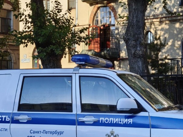 В Петербурге мужчина проник в чужую квартиру, чтобы обчистить холодильник В Петербурге мужчина проник в чужую квартиру, чтобы обчистить холодильник