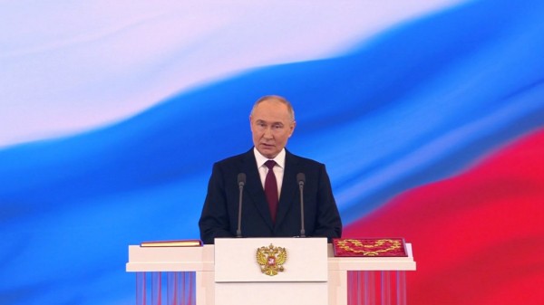«Человечество столкнулось с очень тяжелыми проблемами»: Владимир Путин «Человечество столкнулось с очень тяжелыми проблемами»: Владимир Путин