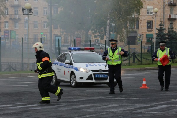 Пьяный водитель Porsche стал виновником массового ДТП у Троицкого моста Пьяный водитель Porsche стал виновником массового ДТП у Троицкого моста