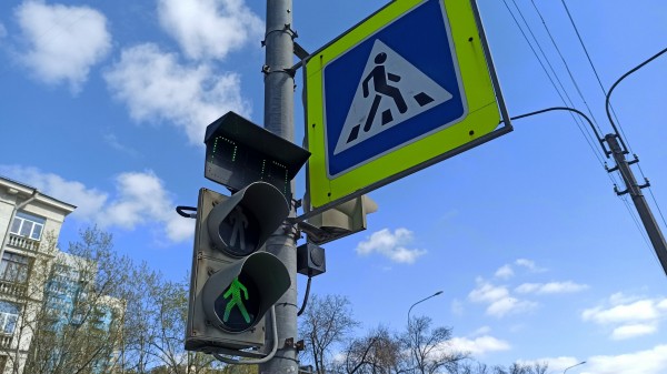 Школьник попал в больницу после аварии в Петербурге Школьник попал в больницу после аварии в Петербурге