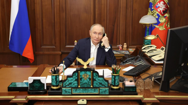 Путин назвал балет "Щелкунчик" в Мариинке шикарным