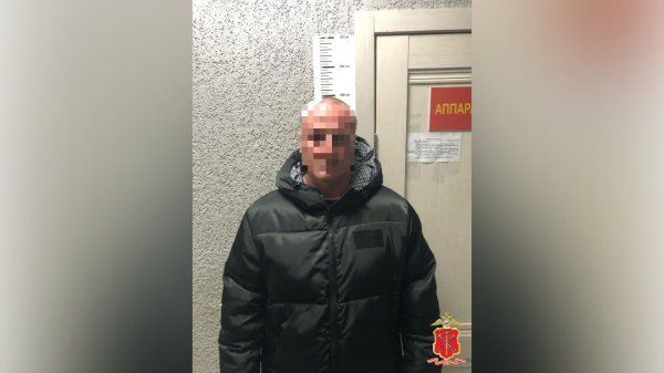В Петербурге «скрутили» шофера, прихватившего из машины босса 65 млн рублей В Петербурге «скрутили» шофера, прихватившего из машины босса 65 млн рублей