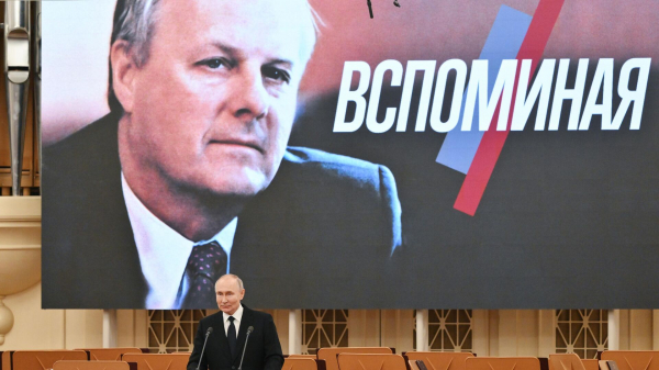Сокуров и Кудрин вместе с Путиным посетили концерт памяти Собчака в Петербурге Сокуров и Кудрин вместе с Путиным посетили концерт памяти Собчака в Петербурге