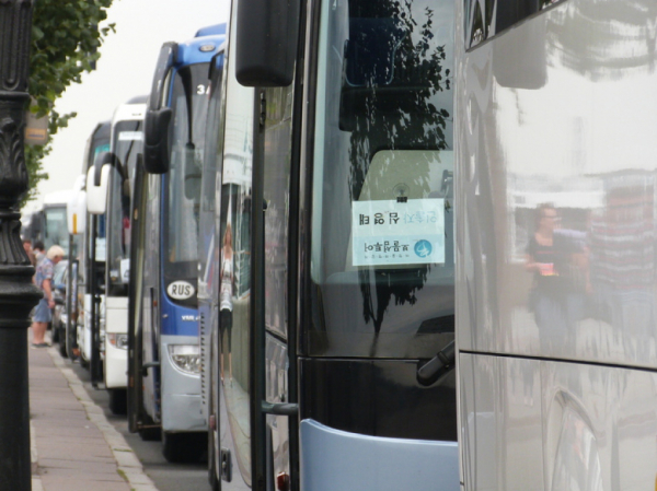 Автобусы Lux Express не будут ездить через КПП в Нарве на время учений на границе Эстонии