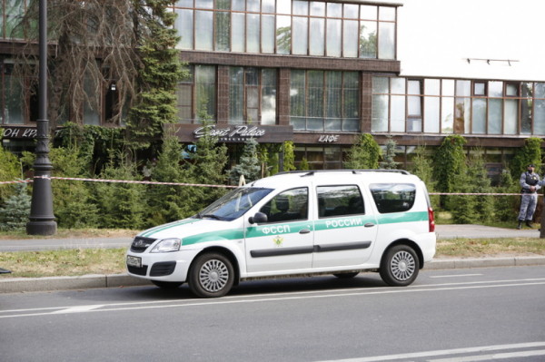 Владелица Mercedes взыскала 1,1 миллиона рублей с управляющей компании Владелица Mercedes взыскала 1,1 миллиона рублей с управляющей компании
