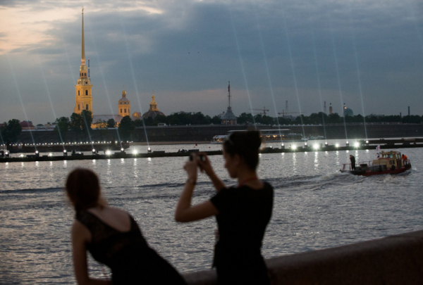Выпускное платье изменило жизнь юной блогерши из Петербурга