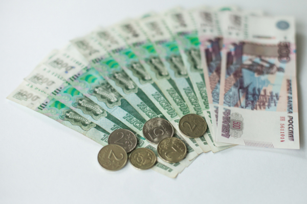 Пенсионерка из Выборгского района Петербурга лишилась 7,5 миллиона рублей из-за телефонных аферистов