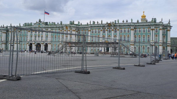 Дворцовая площадь станет ареной для открытой тренировки «Зенита» в августе Дворцовая площадь станет ареной для открытой тренировки «Зенита» в августе
